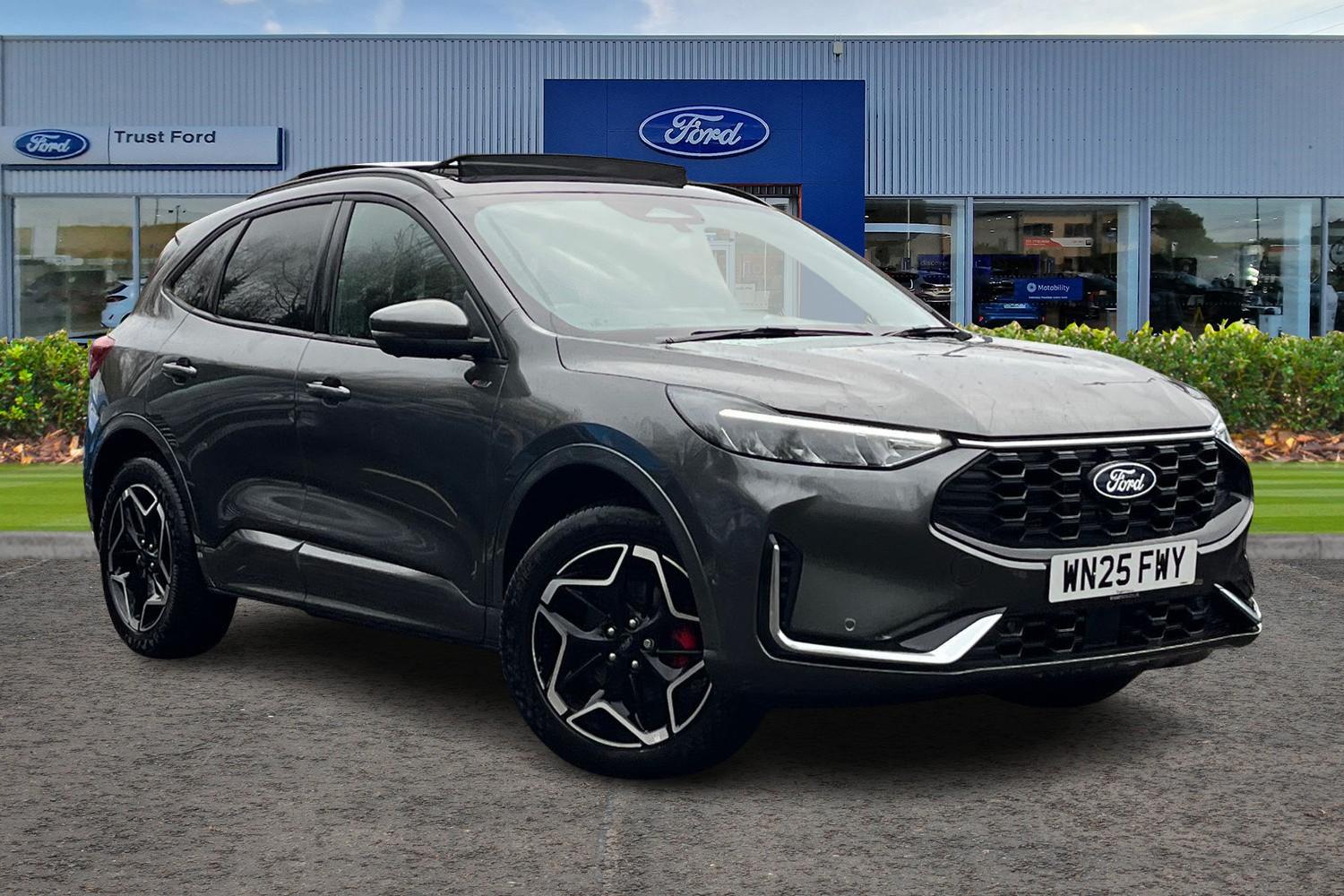 Ford Kuga Photo 0