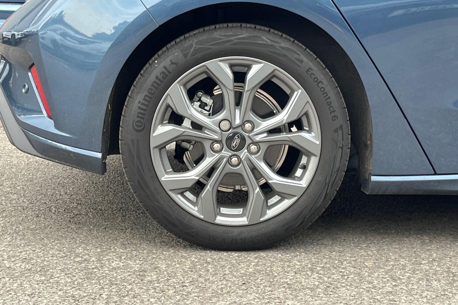 Ford FOCUS Photo 7