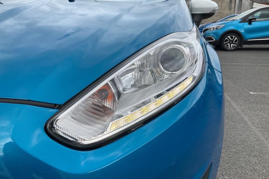 Ford FIESTA Photo autoimg-14cdeeae7f6bd16bf093ef279ad884989cd86eab.jpg