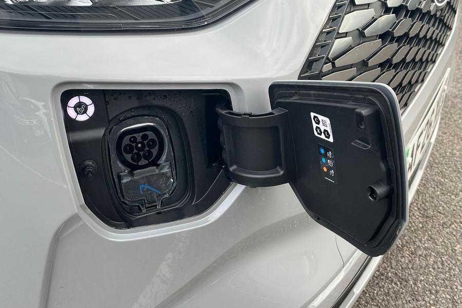 Ford E-TRANSIT CUSTOM Photo autoimg-14cfc36bb29d128fcaf564b35193cdd7e0939550.jpg