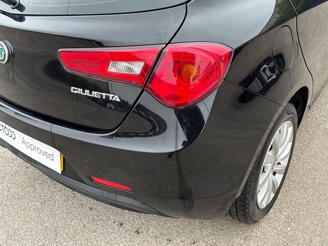 ALFA ROMEO Giulietta Photo 18