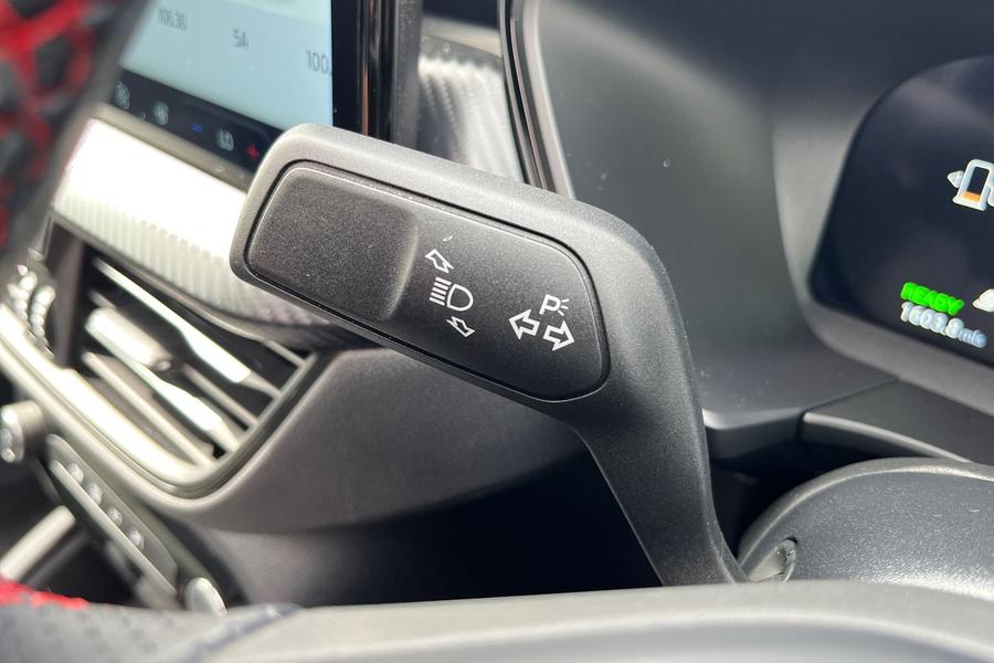 Ford Kuga Photo autoimg-14d45301cc74d336a35143ca2f6f3609b7871c0f.jpg