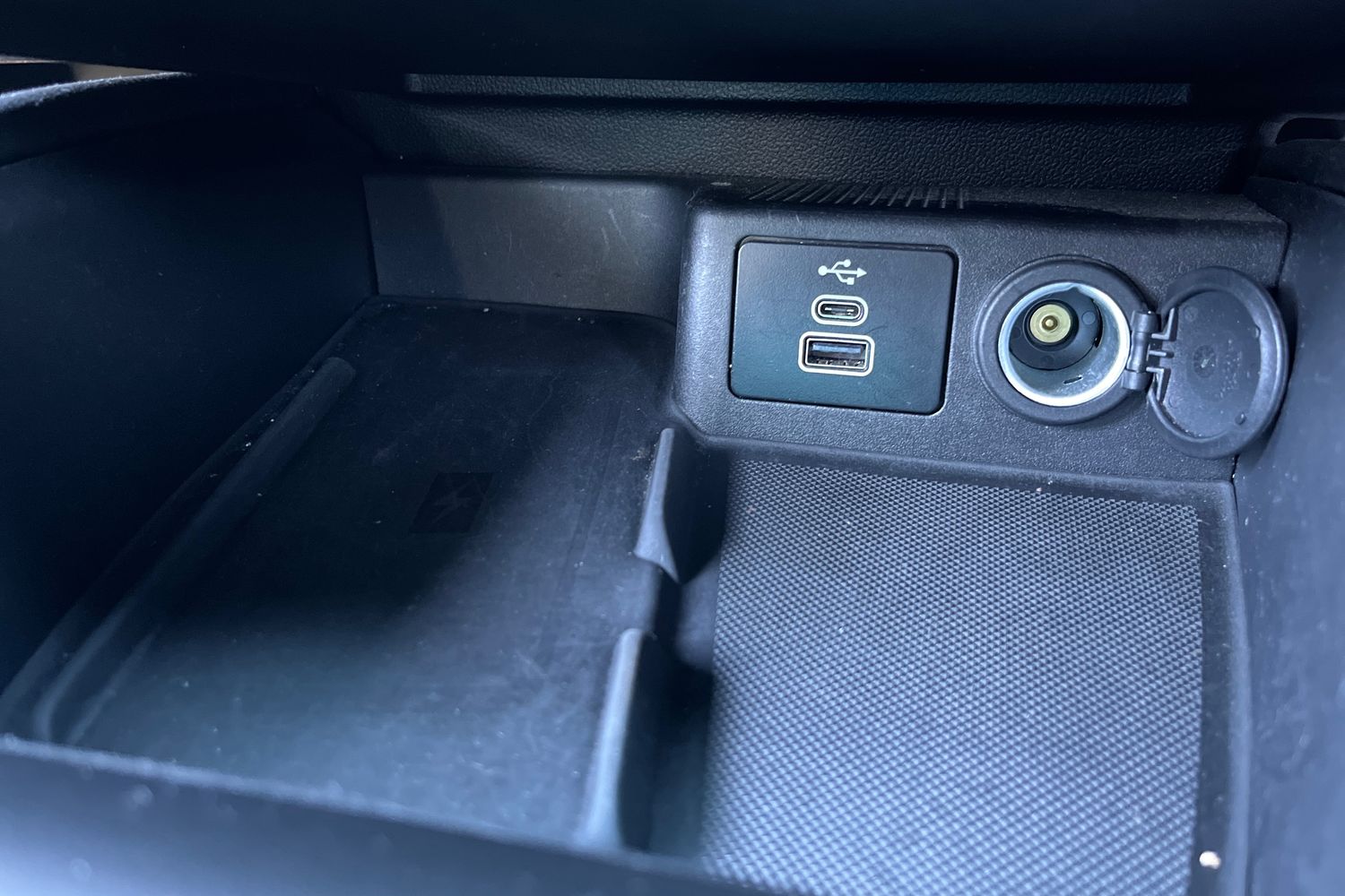 Ford FOCUS Photo 32