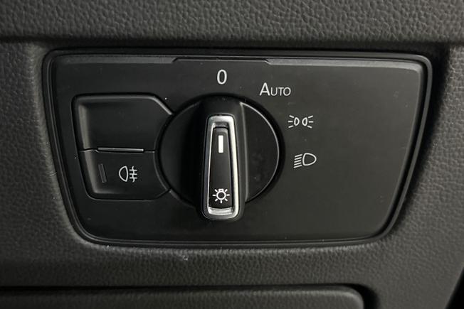 VOLKSWAGEN Passat Photo 27