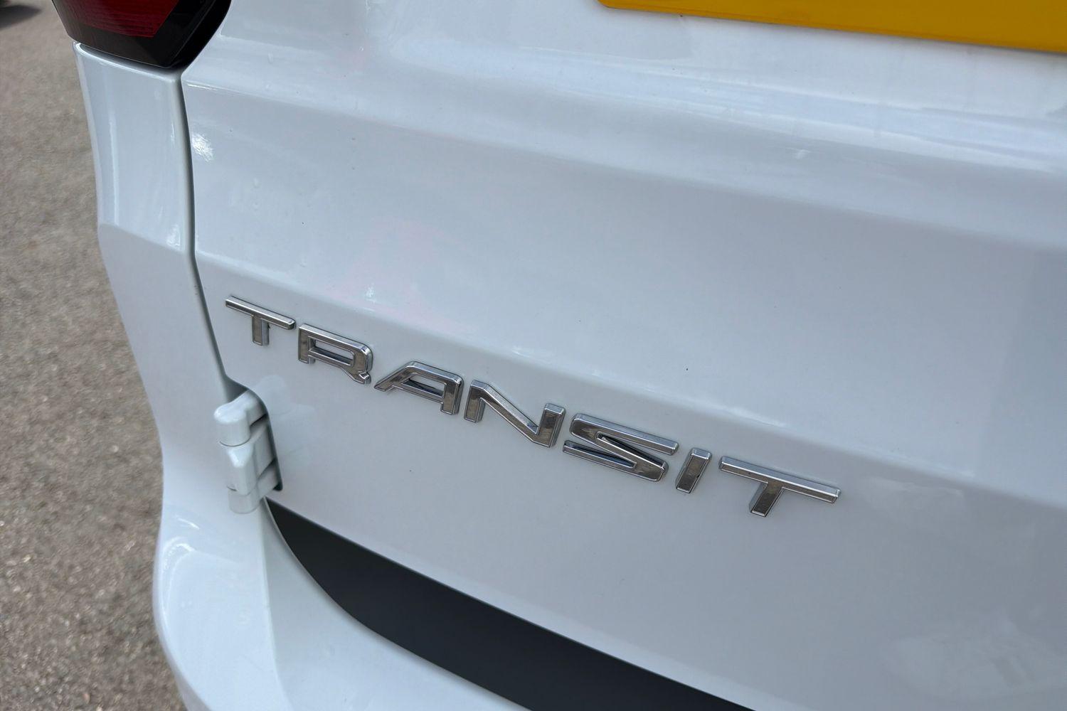 Ford Transit Connect Photo 22
