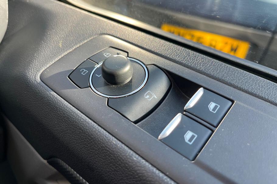 Used FORD TRANSIT CUSTOM WN75JWE 39