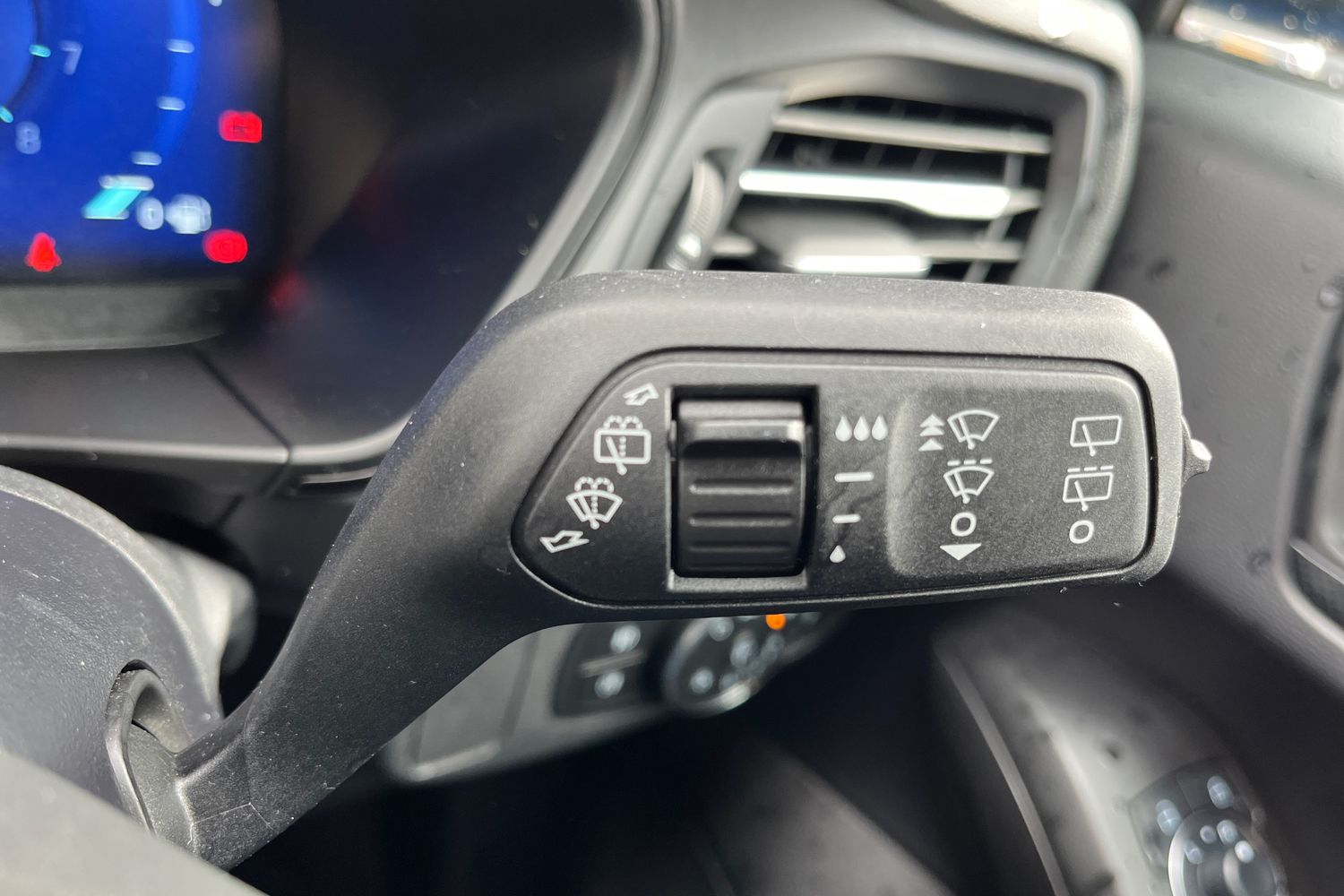 Ford FOCUS Photo 14