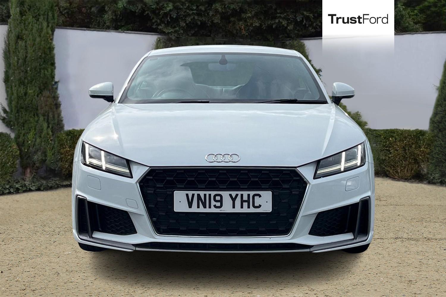 Audi TT Photo 5