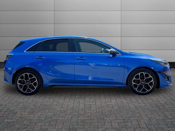 Kia Ceed Photo autoimg-14f07e93eafe25b28455b6917bce14609f93adc4.jpg