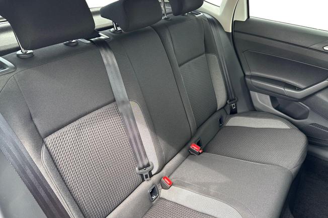 VOLKSWAGEN Polo Photo 9