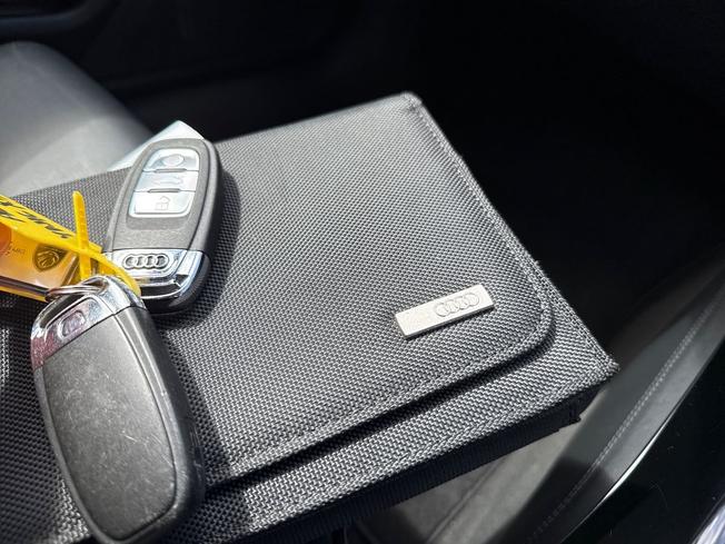 AUDI A6 Avant Photo 33