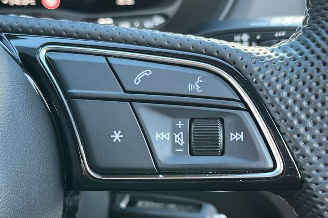 AUDI Q2 Photo 17