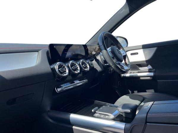 Mercedes-Benz EQA Photo autoimg-14f6b31c8fd67d712a4491d5856fb6533382430a.jpg