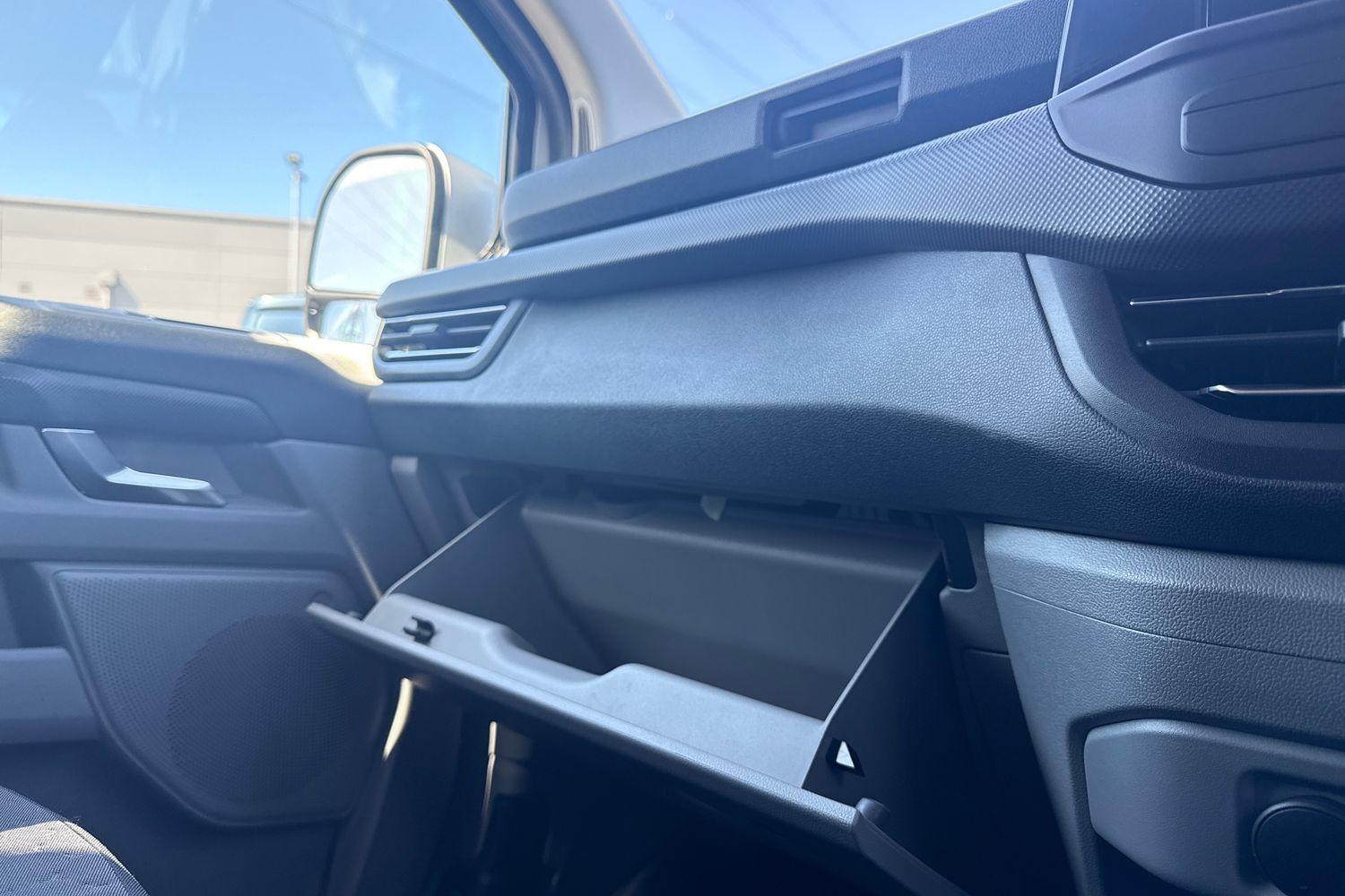 Ford TRANSIT CUSTOM Photo 39
