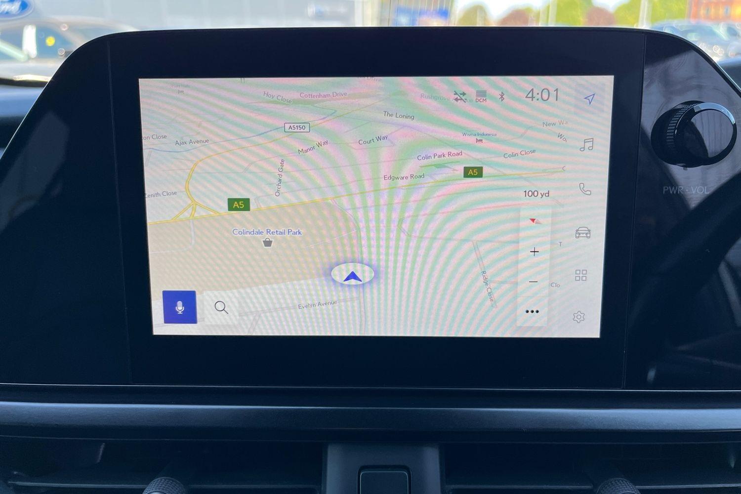 Lexus UX Photo 30