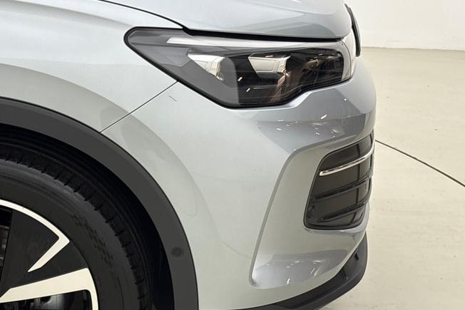 Volkswagen  Tiguan  Photo 19