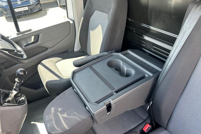 VOLKSWAGEN Crafter Photo 35