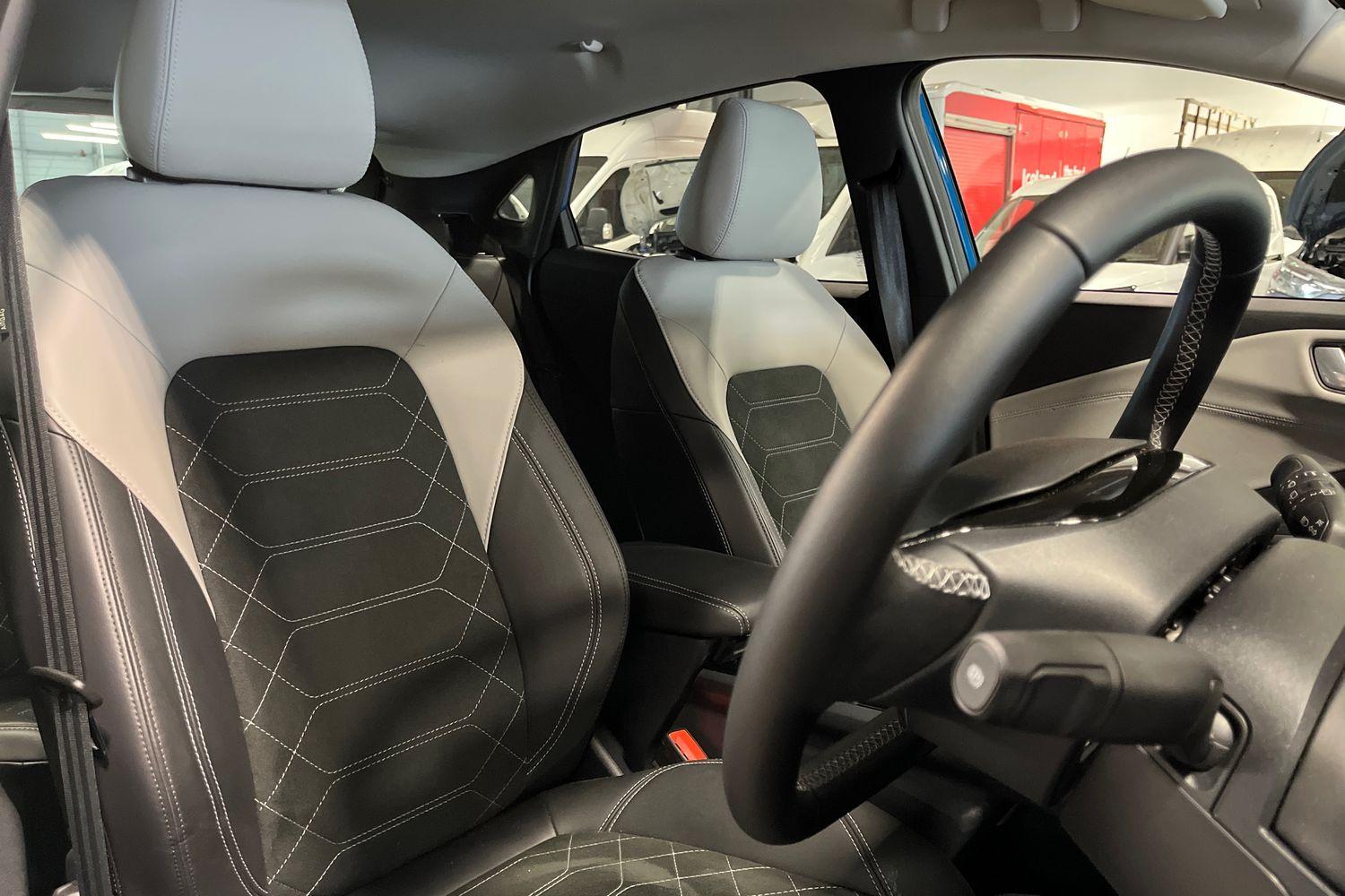 Ford PUMA Photo 16