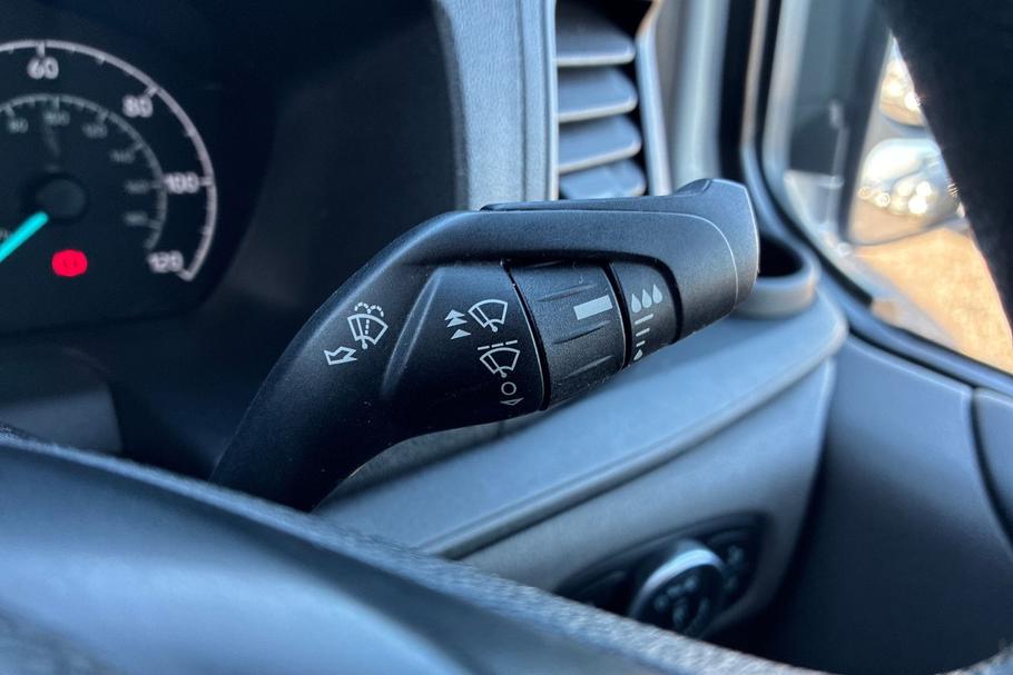 Used FORD TRANSIT CUSTOM YT19CRE 31