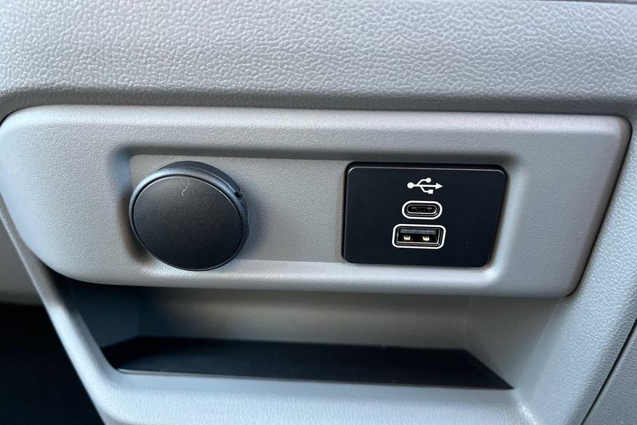 Used FORD TOURNEO CUSTOM JMZ5490 22