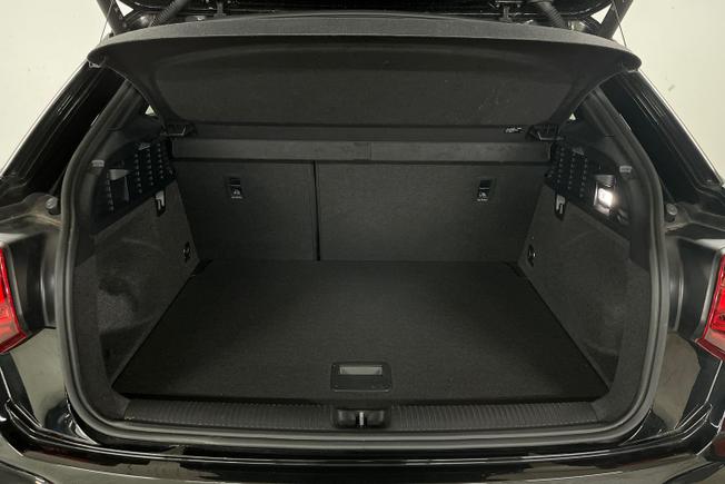 AUDI Q2 Photo 12