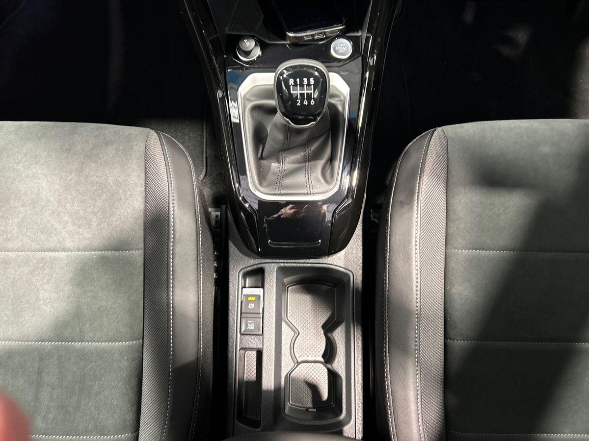 Volkswagen T-Roc Photo autoimg-1512a5790eee3fd7552d5b82617c66b58a3a631e.jpg