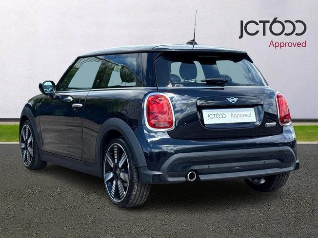 MINI Hatch Photo 3