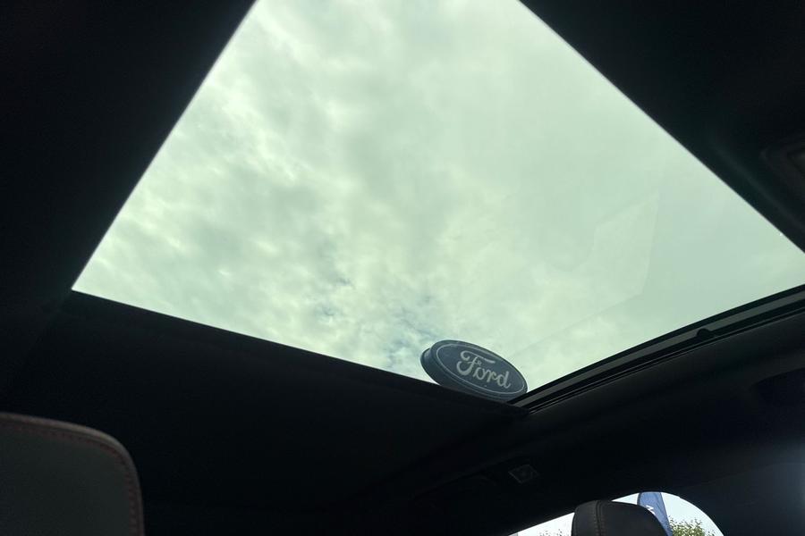 Ford KUGA Photo autoimg-151341b637f1a856d164abe603548053b9d5425b.jpg