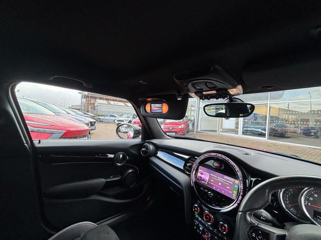 MINI Hatch Photo 45