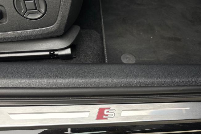 Audi S3 Photo 29
