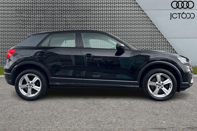 AUDI Q2 Photo 4