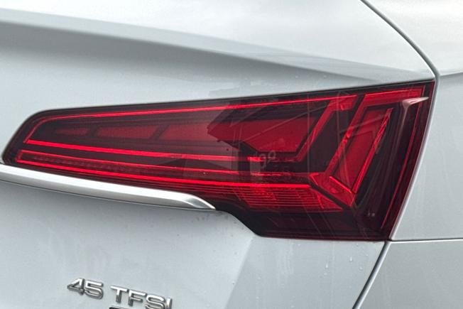 AUDI Q5 Photo 18