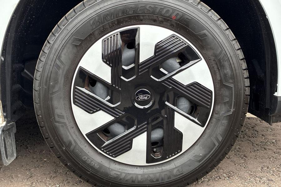 Ford E-TRANSIT CUSTOM Photo autoimg-1517d1c6ba1e9019a1ca47d8f0d6223f0d36e8d1.jpg