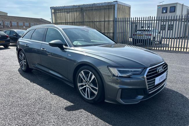 AUDI A6 Avant Photo 21