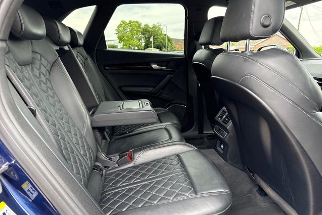 AUDI Q5 Photo 31