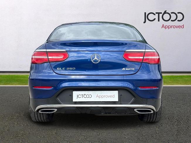 MERCEDES-BENZ GLC Photo 7