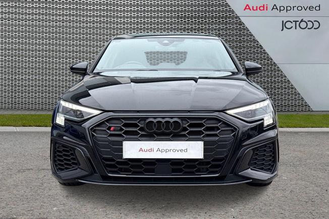 AUDI S3 Photo 8