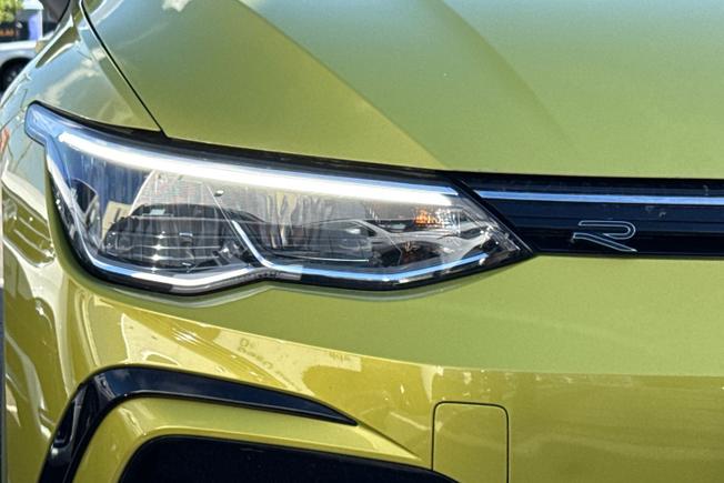 VOLKSWAGEN Golf Photo 36