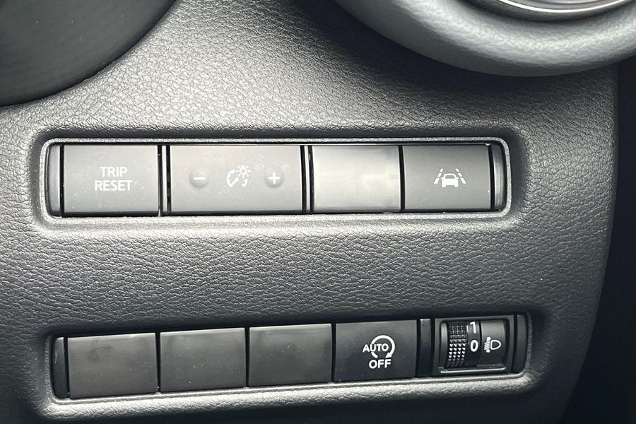 Nissan Juke Photo autoimg-152a013b3a2fa49e93337606e90d877e7d540672.jpg
