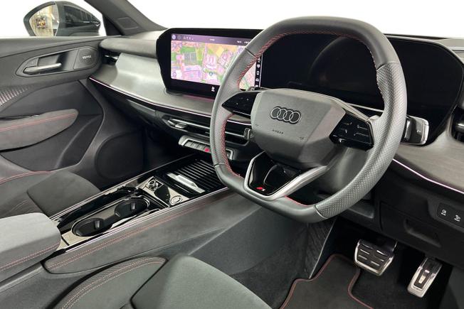 AUDI Q3 Photo 6