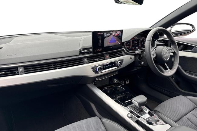 AUDI A4 Photo 2