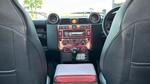 Land Rover Defender Photo 21