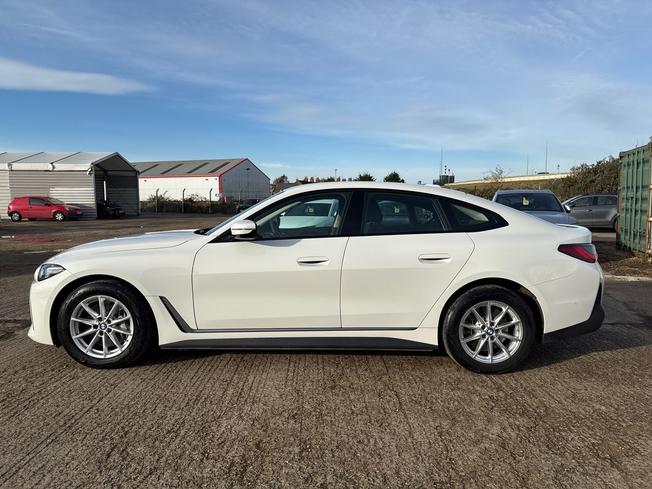 BMW I4 Photo 57