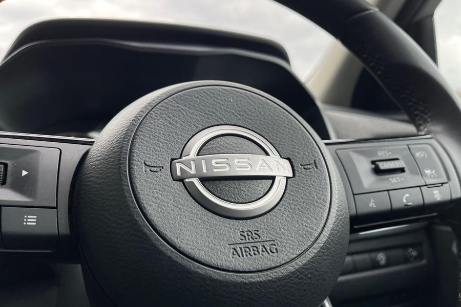 Nissan Qashqai Photo autoimg-1538a7c748768cd1a4fe52e3cbb091d5756c34e0.jpg