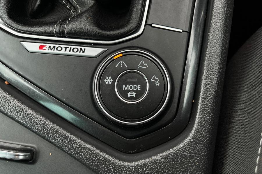 Volkswagen TIGUAN Photo autoimg-153d36290c3787133bad60a0443b1ca8b77ec934.jpg