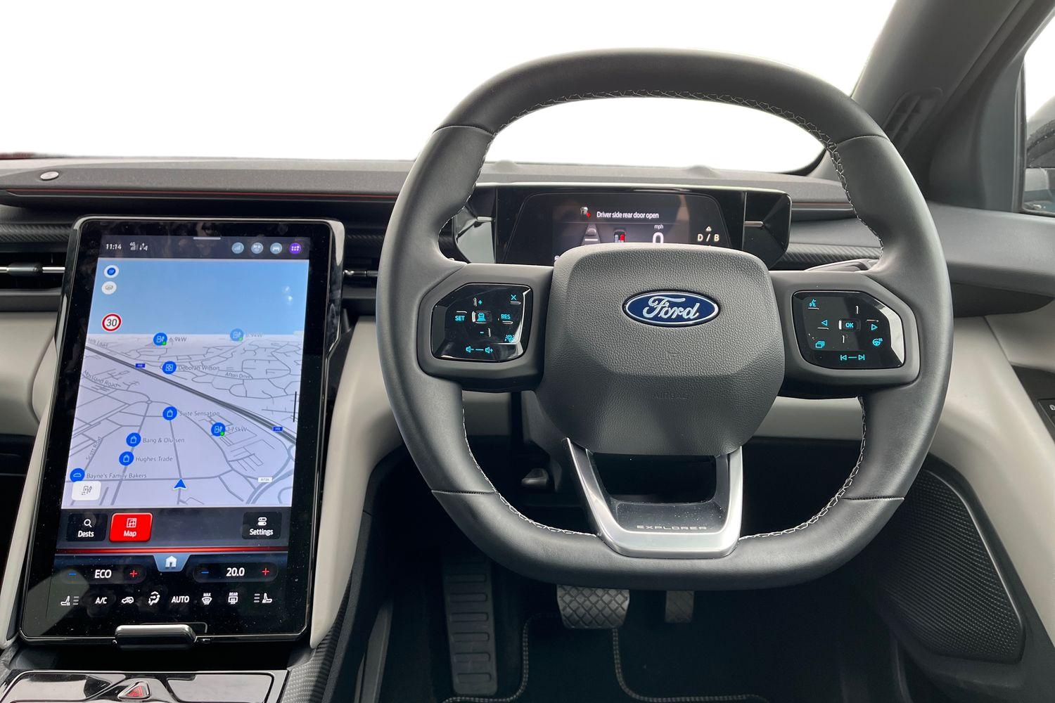 Ford Explorer Photo 10