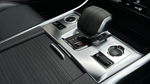 Jaguar XF Photo autoimg-154267d35299f8688d32101b5df0bf4cc28002f7.jpg