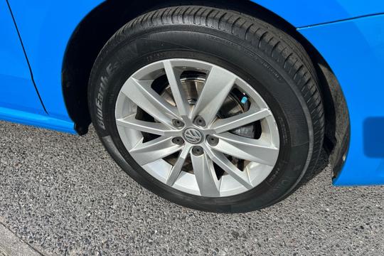Volkswagen Polo Photo autoimg-1542875626eb5b43a5257b173216cf733d18ed15.jpg