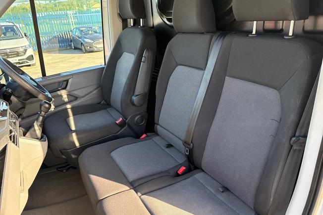 VOLKSWAGEN Crafter Photo 46