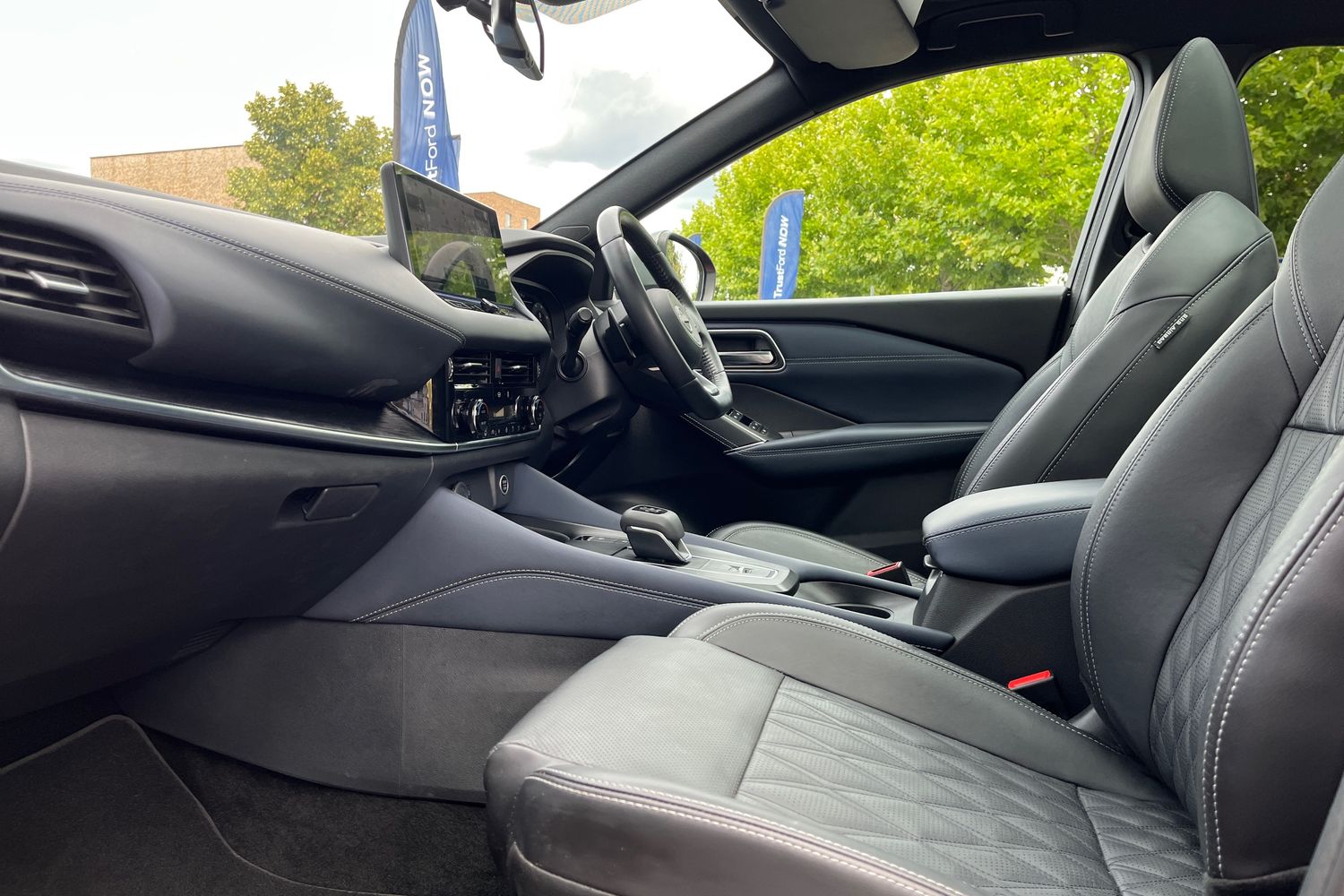 Nissan QASHQAI Photo 17
